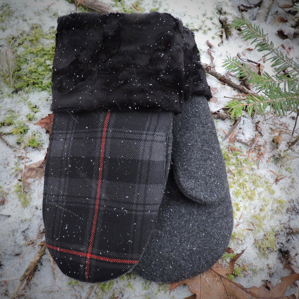 Mittens~Witches' Blood