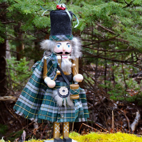 Highland Nutcracker~White & Gold