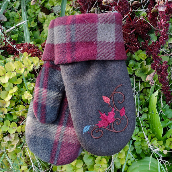 Embroidered Fleece Mittens~Maple Leaf Tartan