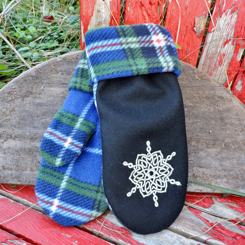 Celtic Snowflake Mittens with Fleece