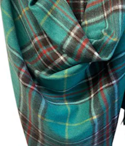 Button Shawl~Lambswool