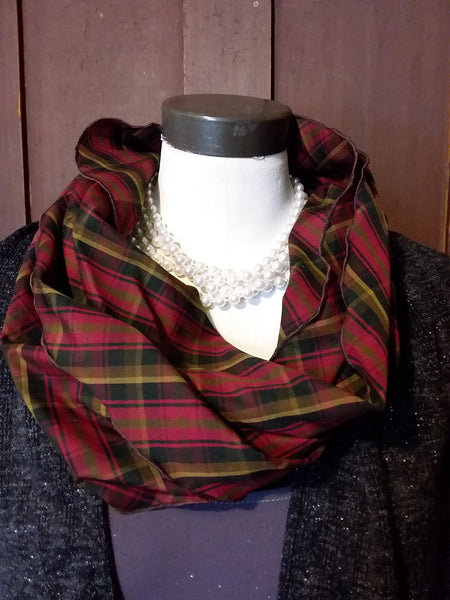 Maple Leaf Tartan Scarf