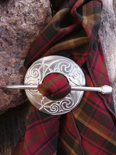 Shawl/Scarf Fastener