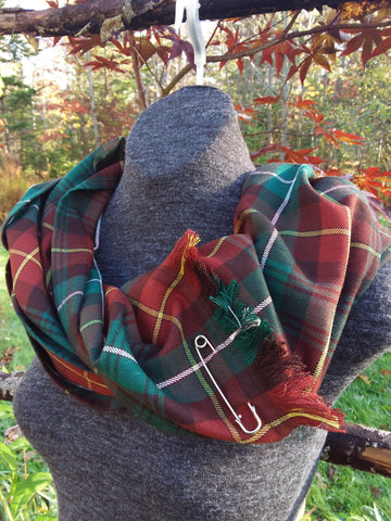 Oh Canada Infinity Scarf with Kilt Pin