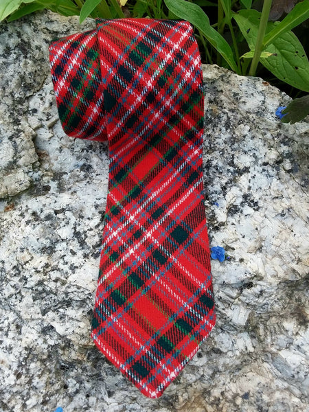 Necktie~Skinny Speciality Tartan 100% Wool