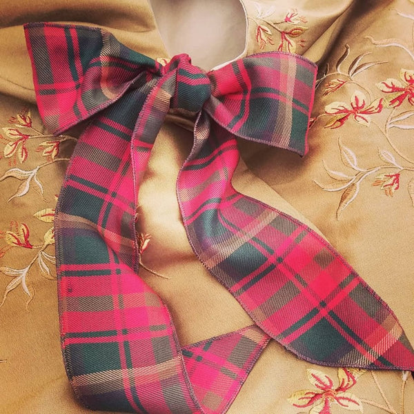 Victorian Tree Skirt with Tartan Ruffle