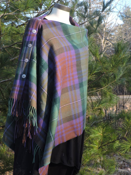 Deluxe Button Shawl~Lambswool