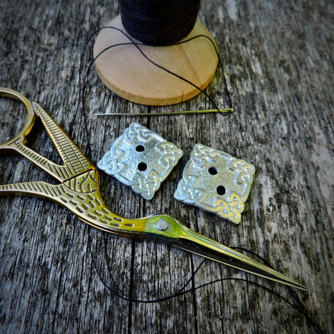 Celtic Knot Buttons~ 2 Hole