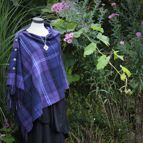 Deluxe Button Shawl~Lambswool