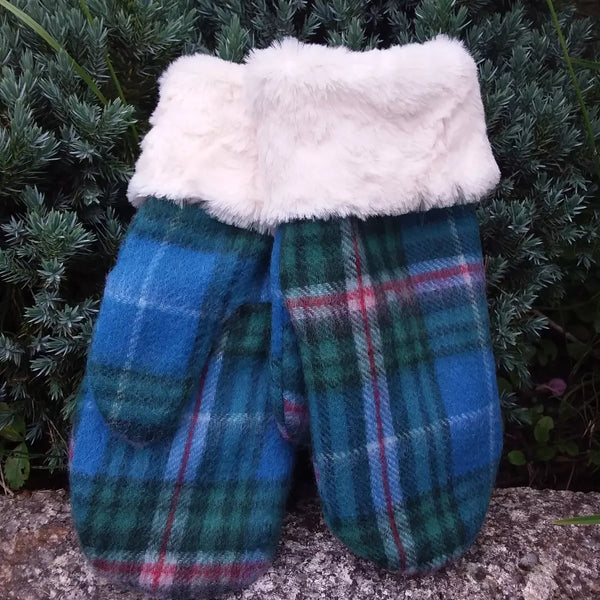 Lambswool Mittens with Faux Fur